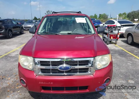 2008 Ford Escape Xls/Xls Manual z USA, uszkodzony, nr VIN 1FMCU02Z28KB15112